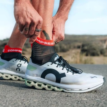 Носки для бега COMPRESSPORT RUN LOW V4.0, низкая щиколотка T3