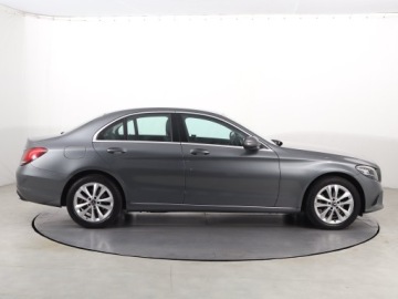 Mercedes Klasa C W205 Limuzyna 180 156KM 2018 Mercedes C C 180, Salon Polska, Serwis ASO, zdjęcie 5