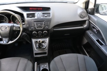 Mazda 5 II 1.6 MZ-CD 115KM 2015 Mazda 5 1.6 D, 7 miejsc, Klima, Klimatronic, zdjęcie 7