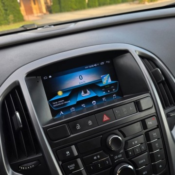 Opel Astra J Sports Tourer Facelifting 1.4 Twinport ECOTEC 100KM 2013 Opel Astra J 1.4 Benzyna 100KM Selection, zdjęcie 20