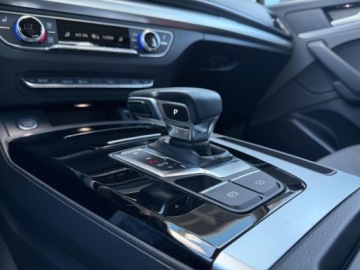 Audi Q5 II SUV Facelifting 2.0 40 TDI 204KM 2020 Audi Q5 kamera cofania, oswietlenie ambiente, kamera cofania 2.0 Diesel, zdjęcie 10