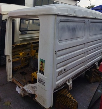 УЗКАЯ КАБИНА MAN F2000