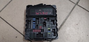 SKRZYNKA BEZPIECZNIKÓW MERCEDES X W470 284B7-4JA2B