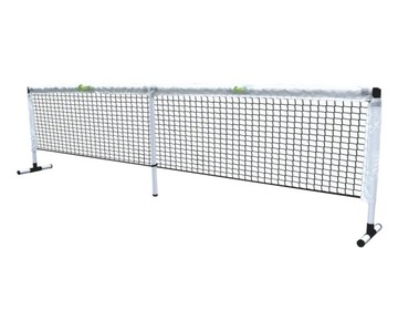 Скетч - теннисный комплект, сетка, ракетки, мячи.