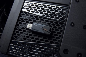Флеш-накопитель KINGSTON DataTraveler Exodia Onyx USB 3.2 128 ГБ