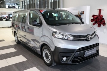 Toyota 2020 Toyota Proace Verso Kombi 1.5 D-4D Long 2,7t Oferta Dealera Gwarancja 1.5, zdjęcie 2