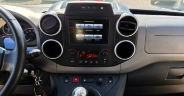 Citroen Berlingo II Combi Facelifting 2015 1.6 BlueHDi 120KM 2016 Citroen Berlingo 1,6 HDI 120KM Klima Serwis Rampa dla Niepelnosprawnych, zdjęcie 32