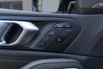 BMW X6 G06 SUV Facelifting 3.0 30d 298KM 2026 BMW X6 xDrive30d, Dostępne od ręki!, zdjęcie 22