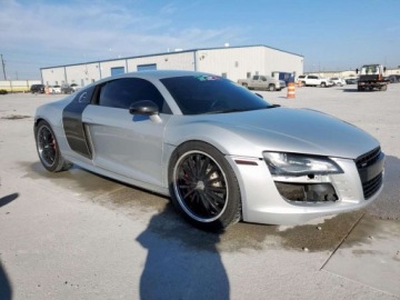 Audi R8 I Coupe 4.2 V8 FSI 430KM 2011 Audi R8 Coupe Quattro 2011 4.2 Benzyna 430KM, zdjęcie 5