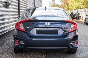 HONDA CIVIC X 2016+ ЗАДНЯЯ ГАЛОГЕННАЯ КРЫШКА
