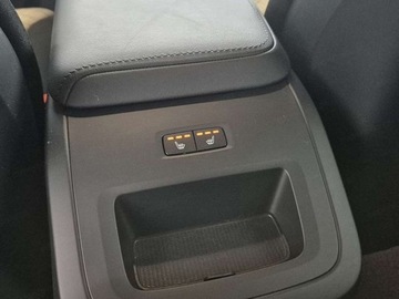 Volvo V60 II  Kombi Facelifting 2.0 B4 B 197KM 2025 VOLVO V60 B4 Core Combi 2.0 (197KM) 2025, zdjęcie 12