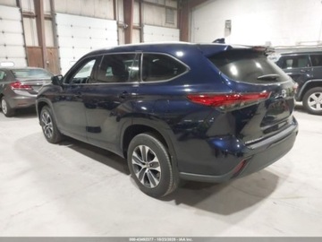 Toyota Highlander III 2022 Toyota Highlander XLE 2022 3.5l 3.5 Benzyna 295KM, zdjęcie 3