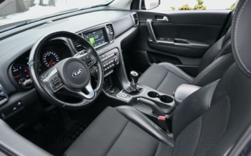 Kia Sportage III SUV Facelifting 1.7 CRDi 115KM 2016 Kia Sportage 1,7 CRDI 115 KM BI-Xenon Nawigacja Kamera asystent 1.7 Diesel, zdjęcie 17