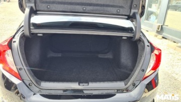 Honda Civic X Sedan 4d 1.5 VTEC Turbo 182KM 2017 Honda Civic 1.5T 183KM manual navi skora 2xPDC szyberadch 1 rej 2018R asys, zdjęcie 36