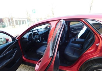 Mazda CX-30 2.0 Skyactiv-G 122KM 2021 Mazda CX-30 z Gwarancja Bezwypadkowa 100 Full Opcja 2.0 Benzyna 122KM, zdjęcie 11