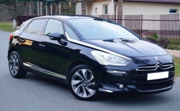 DS 5 Hatchback (Citroen) 2.0 HDi 163KM 2013 Citroen DS5 Citroen DS5 2.0 HDi SportChic 2.0 Diesel 163KM, zdjęcie 1