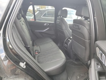 BMW X5 G05 2023 BMW X5 M50i 2023 4.4L 4.4 Benzyna 523KM, zdjęcie 11