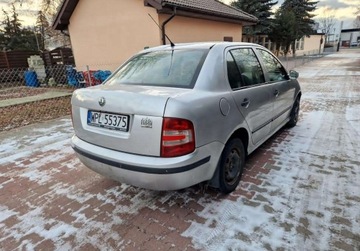 Skoda Fabia I Hatchback 1.2 i 64KM 2005 Skoda Fabia Skoda Fabia I Do poprawek blachars..., zdjęcie 3