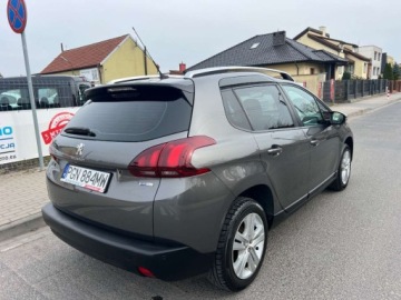 Peugeot 2008 I SUV Facelifting 1.2 PureTech 130KM 2017 Peugeot 2008 Style Nawigacja Klimatyzacja Parktronic El.szyby El.Lusterka, zdjęcie 2