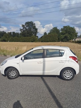 Hyundai i20 I Hatchback 5d Facelifting 1.2 DOHC 85KM 2012 Samochód osobowy HYUNDAI i20 1.2 benzyna 78KM, zdjęcie 1