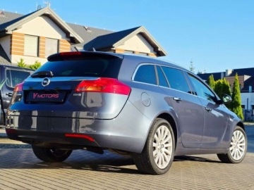 Opel Insignia I Sports Tourer 2.0 CDTI ECOTEC 130KM 2012 Opel Insignia Cosmo___2.0CDTi 130KM Automat___BiXenon LED Wentyle Infinity, zdjęcie 2