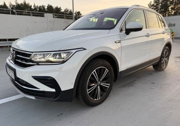 Volkswagen Tiguan II SUV Facelifting 1.5 TSI 150KM 2021 Volkswagen Tiguan salon PL FV VAT 23 Matrix Elegance 1.5 Benzyna, zdjęcie 1