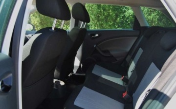 Seat Ibiza IV SportTourer Facelifting 1.2 TSI 105KM 2013 Seat Ibiza GWARANCJA, LIFT, 2013r, Benzyna, Niski przebieg, Bi-xenon, Pano, zdjęcie 17
