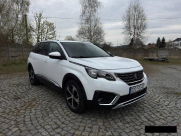 Peugeot 5008 II Crossover 1.2 PureTech 130KM 2019 PEUGEOT 5008 PureTech Allure S&amp;S EAT8 1.2 benzyna 130KM 2019r
