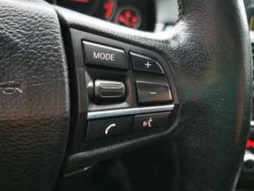 BMW Seria 5 F10-F11 Limuzyna 520d 184KM 2010 BMW 5 520D, F10, Automat, PDC, Podgrzewane fotele, zdjęcie 5