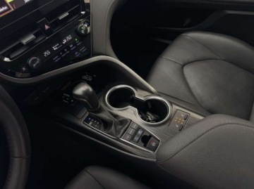 Toyota Camry IX Sedan 2.5 Hybrid Dynamic Force 218KM 2022 Toyota Camry Executive Nawigacja Skorzana tapicerka Kamera cofania Car, zdjęcie 23