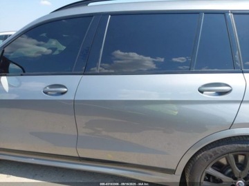 BMW X7 2023 BMW X7 M60i 2023 4.4l 4.4 Benzyna 523KM, zdjęcie 2