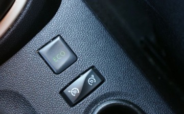 Renault Captur I Crossover Facelifting 0.9 Energy TCe 90KM 2018 Renault Captur Renault Captur 0.9 Energy TCe Life Benzyna 90KM, zdjęcie 17