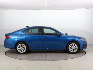 Skoda Octavia IV Liftback 2.0 TDI 150KM 2022 Skoda Octavia 2.0 TDI, Salon Polska, zdjęcie 5
