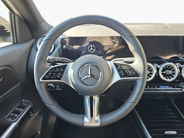 Mercedes GLA II Off-roader 1.3 180 136KM 2023 Mercedes-Benz GLA Mercedes-Benz GLA 180 1.3 Benzyna 136KM, zdjęcie 13