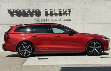 Volvo V60 II  Kombi Facelifting 2.0 B4 B 197KM 2024 Volvo V60 B4 B Plus Dark, DEMO!, zdjęcie 6