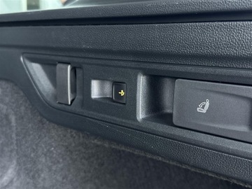 Skoda Superb IV Kombi 2.0 TDI 193KM 2024 Skoda Superb 2.0TDI 193KM 4X4 Selection DSG l Akty, zdjęcie 32