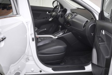 Kia Sportage III SUV Facelifting 2.0 CRDi 184KM 2015 KIA SPORTAGE 2.0 diesel 184KM AUTOMAT 4x4 panorama Navi Kamera Bi-Xenon, zdjęcie 20