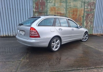 Mercedes Klasa C W203 Kombi T203 3.0 V6 (C 320 CDI) 224KM 2005 Mercedes-Benz Klasa C AVANGARDE Automat Skorzana Tapicerka Tempomat Szyber, zdjęcie 3
