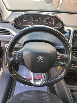 Peugeot 208 I Hatchback 5d Facelifting 1.2 PureTech 110KM 2016 Peugeot 208 Lift Led Tablet Klimatronik Sensor..., zdjęcie 8