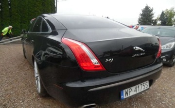 Jaguar XJ VII X351 Sedan SWB 3.0L V6D 600 275KM 2012 Jaguar XJ 2012r, 3.0 Diesel, AUTOMAT, Uszkodzony prawy bok, Jezdzi. 3.0, zdjęcie 3