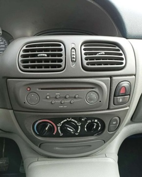 Renault Scenic I Minivan 1.6 i 16V 110KM 2000 Renault Scenic Renault Scenic 1.6 Benzyna 110KM, zdjęcie 9