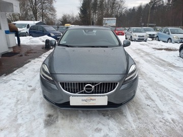 Volvo V40 II Hatchback Facelifting 2.0 D3 150KM 2018 Volvo V40 2.0 d3150 KM, zdjęcie 1