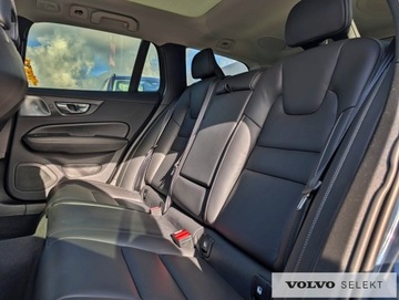 Volvo V60 II  Kombi Facelifting 2.0 B4 B 197KM 2025 Volvo V60 V60 B4B Ultra Dark 197KM, BLIS, ACC, Pan, zdjęcie 36