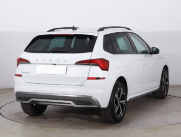 Skoda Kamiq Crossover 1.0 TSI 110KM 2022 Skoda Kamiq 1.0 TSI, Salon Polska, Serwis ASO, zdjęcie 4