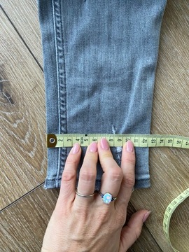 Spodnie jeansowe Hollister W28 L28