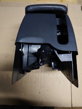 ЦЕНТРАЛЬНЫЙ ПОДЛОКОТНИК VOLKSWAGEN GOLF V