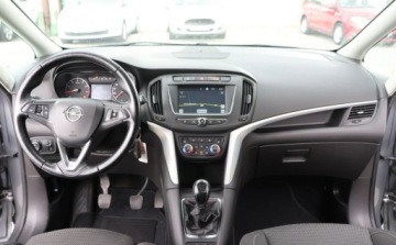 Opel Zafira C Tourer Facelifting 1.4 Turbo 140KM 2018 Opel Zafira Grzane FoteleKierownica, Tempomat, Multifunkcja, Alu, Czujniki, zdjęcie 8