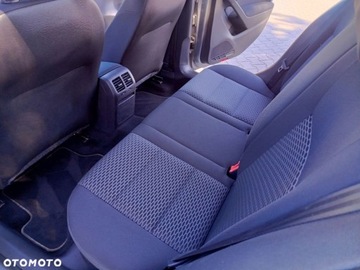 Volkswagen Golf VI Hatchback 5d 1.2 TSI 105KM 2011 Volkswagen Golf Volkswagen Golf 1.2 TSI BlueMotion Technology Comfortline, zdjęcie 18