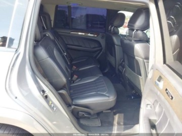 Mercedes Klasa GL X166 2015 Mercedes-Benz GL 2015 r., 3,0L 450 4MATIC 3.0 Benzyna 362KM, zdjęcie 12