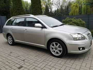 Toyota Avensis II Kombi 2.0 D-4D 126KM 2007 Toyota Avensis 2.0 D-4D 126KM # Klimatr #, zdjęcie 3